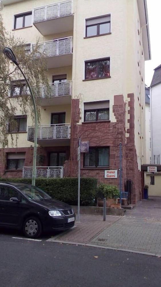 Фото Hotel Garni Frankfurt