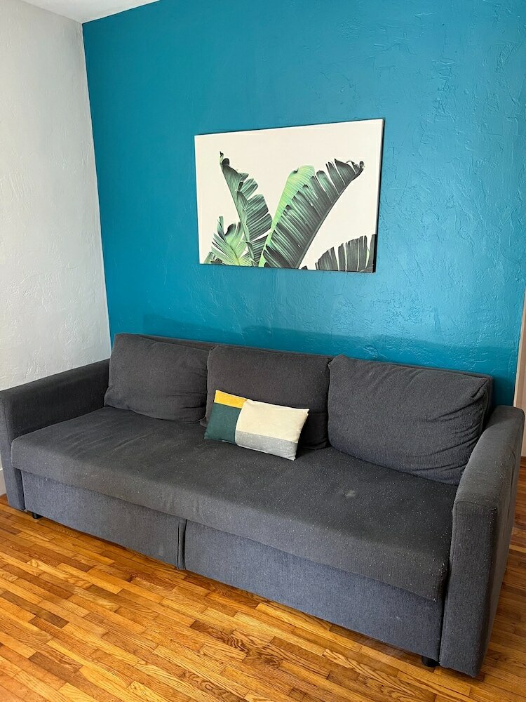 Фото Broadway Suites Downtown by RocketSTAY