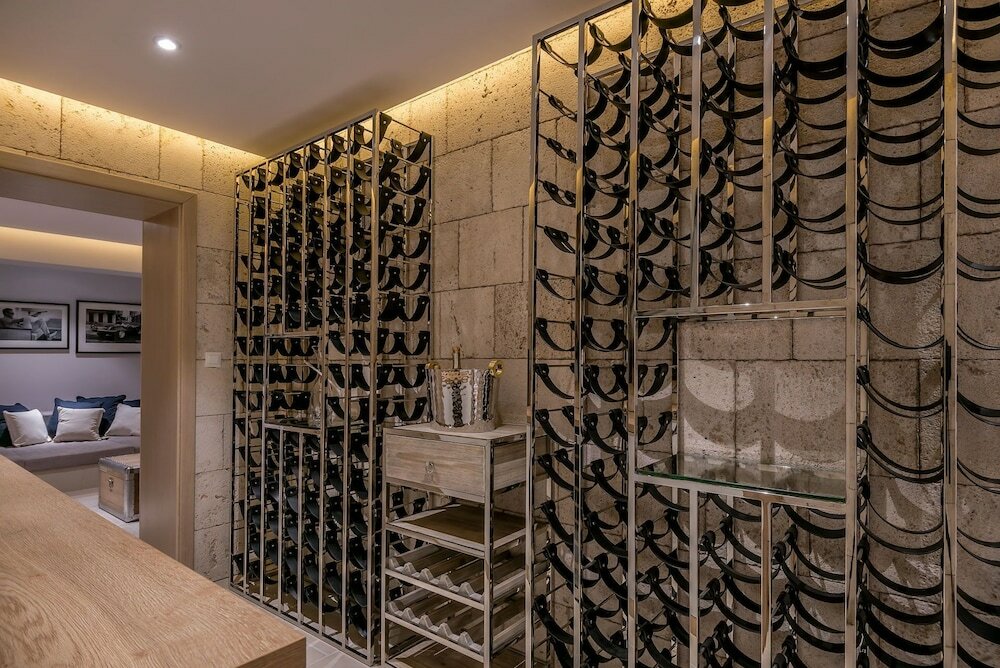 Фото Beachfront Villa Feodora Grande