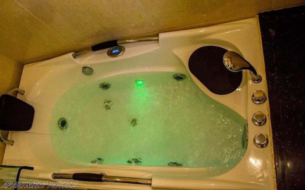 Фото Apartment Royale Hotel and Suite