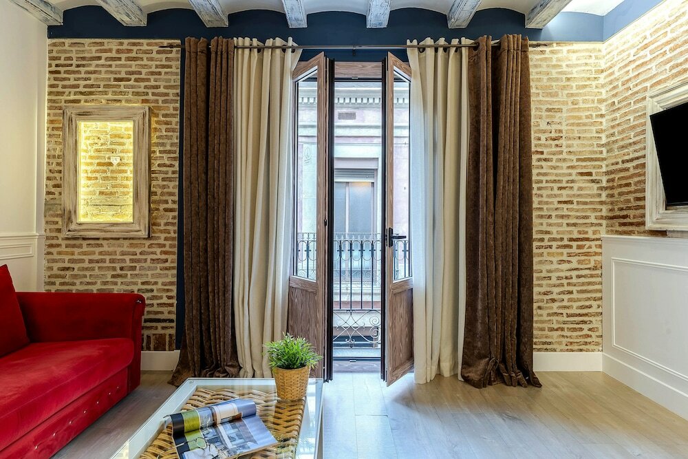 Фото Enjoybcn Colon Apartments