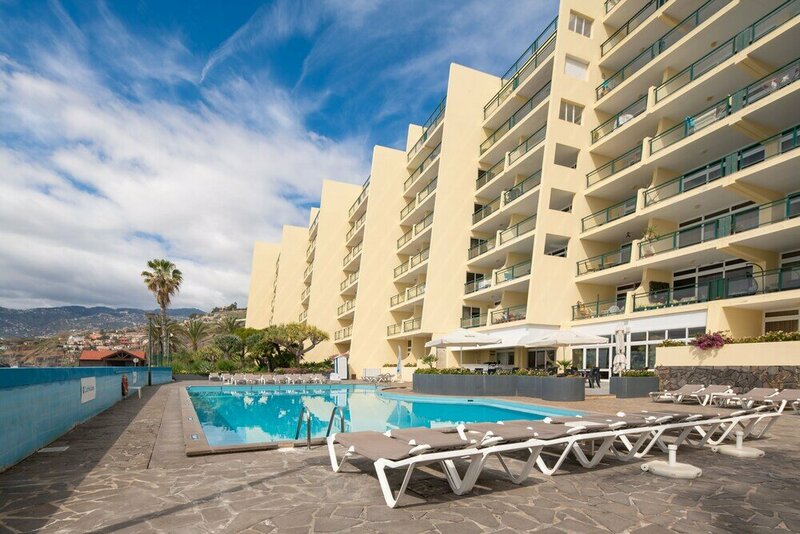 Гостиница Charming Paint House Apartment in Pestana
