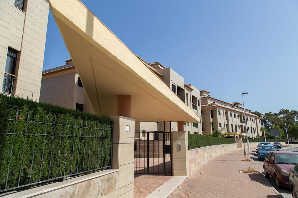 Фото Lujoso apartamento con piscina interior