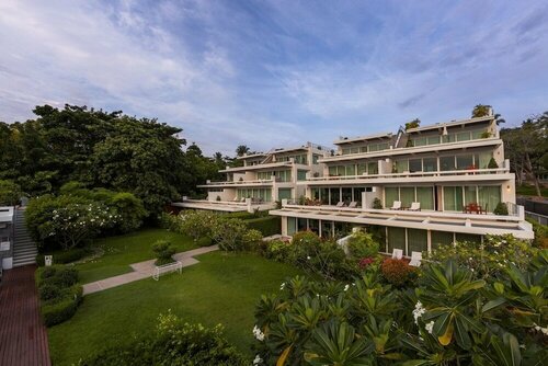 Гостиница Serenity Grand Seaview Suite