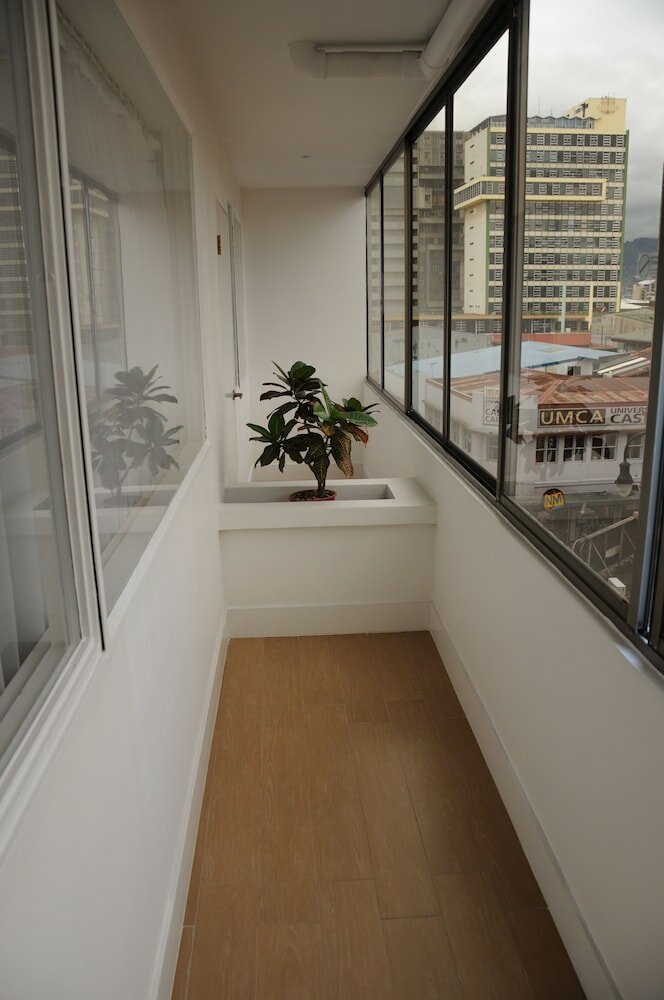 Фото Balmoral Suites