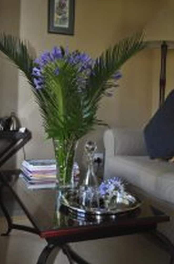 Фото Plumbago Guest House