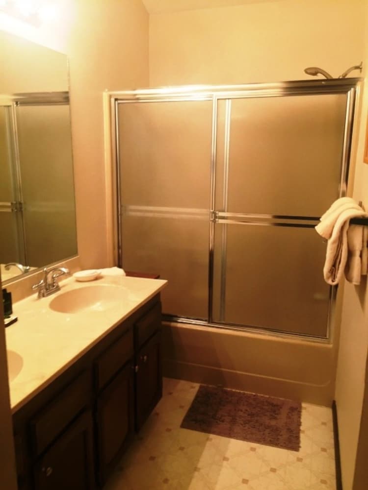 Фото Alpine Gardens