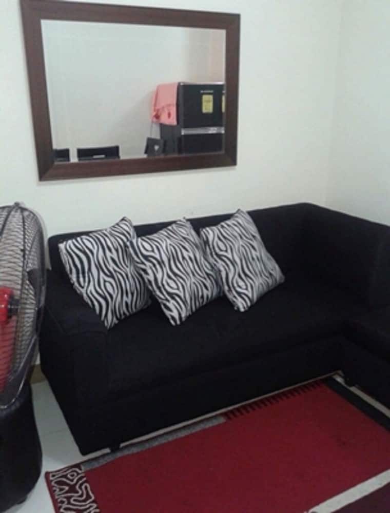 Фото KarLa's Place at Chateau Elysee