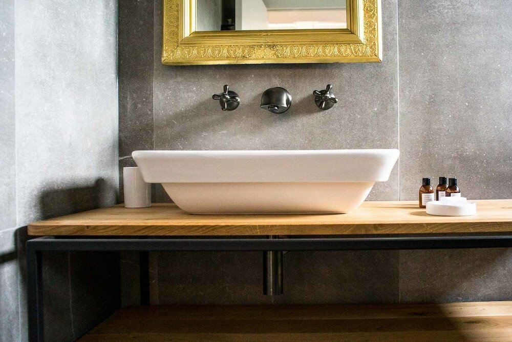 Фото Vault Hotel