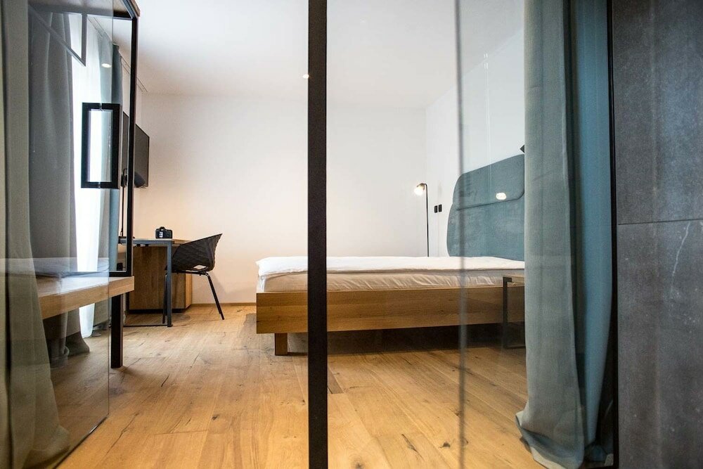 Фото Vault Hotel