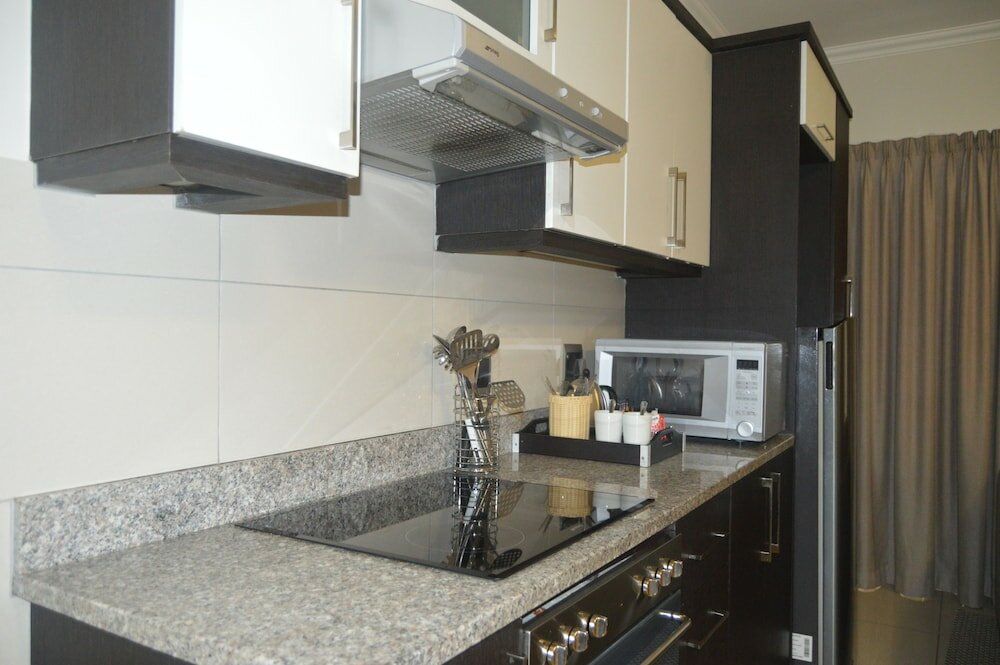 Фото The Residence at Urban Park