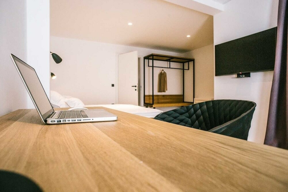 Фото Vault Hotel