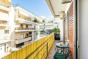 Гостиница Sofi's Flat In The City Center, 5min To The Sea
