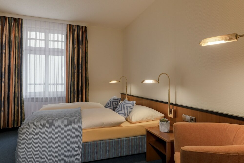 Фото Hotel Neustädter Hof