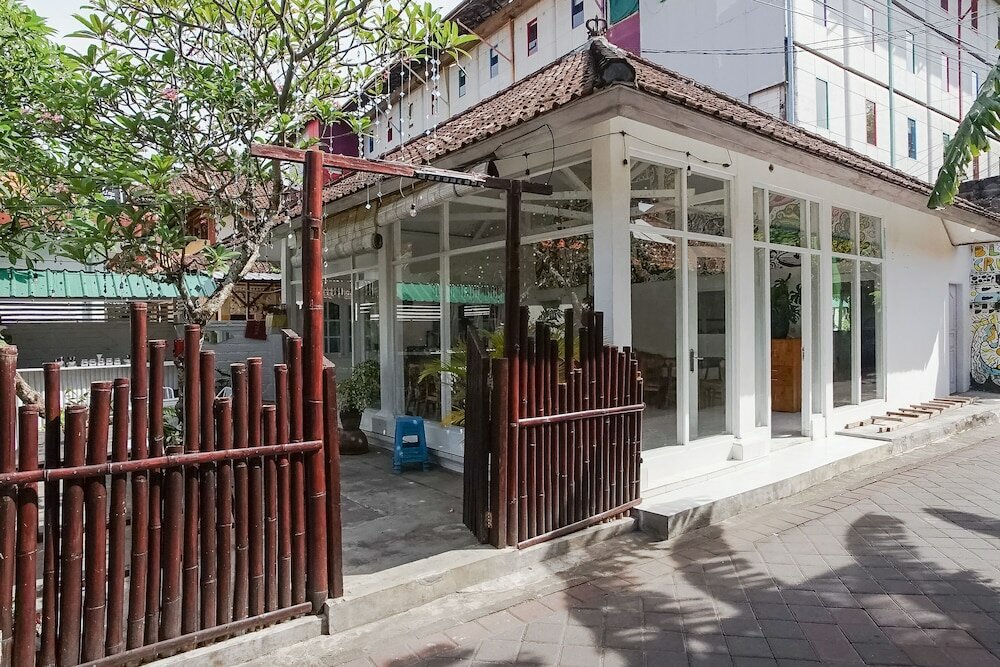 Фото Indopurejoy House - Komala Indah Cottages