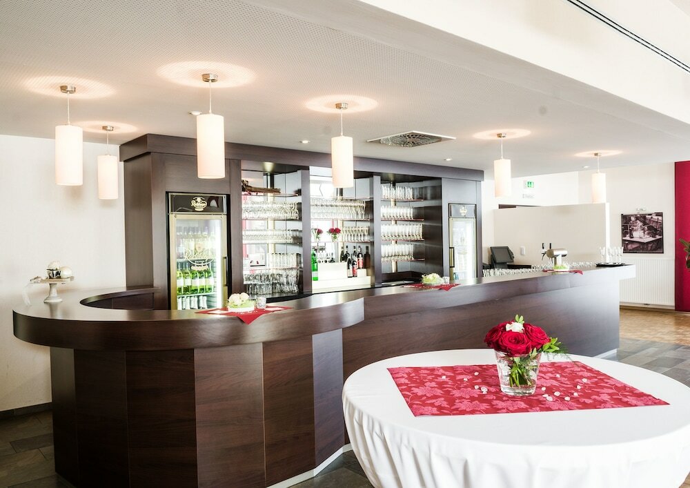 Фото Hotel-Restaurant Hilling