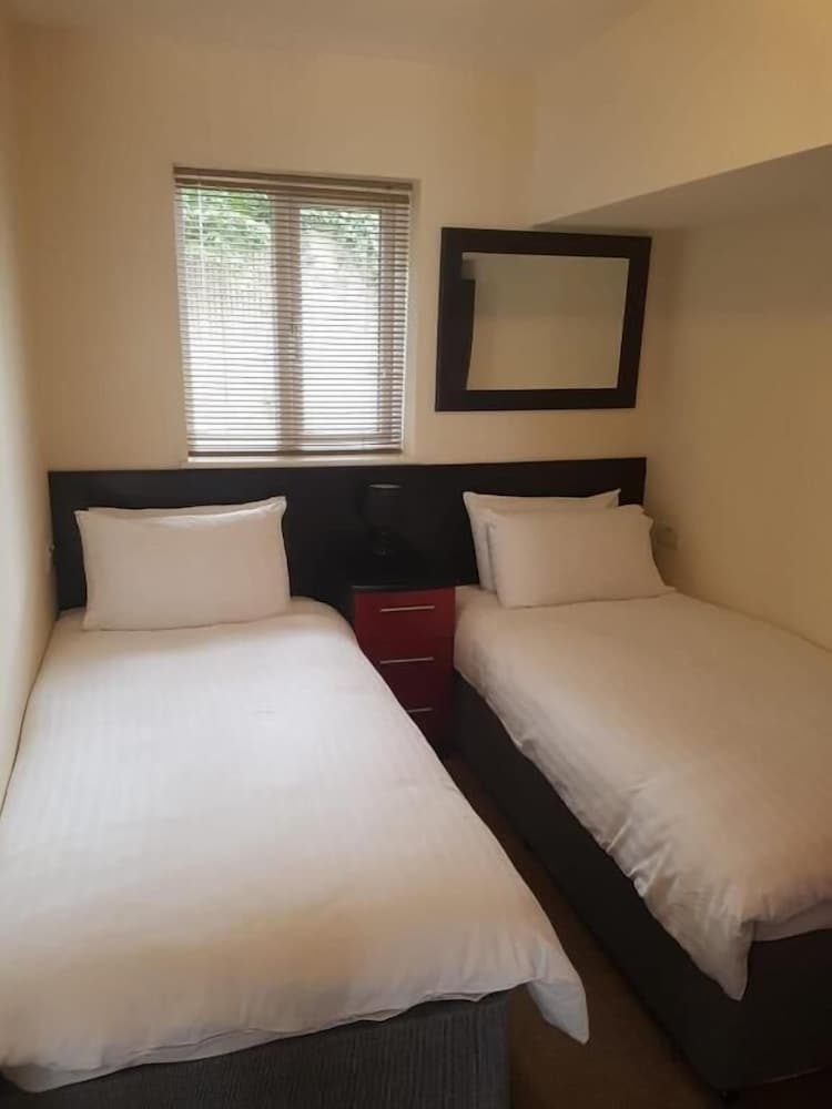 Фото The Old Bell Hotel