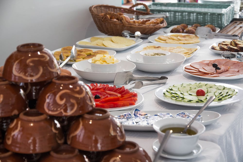 Фото Amani Hotel Suites & SPA