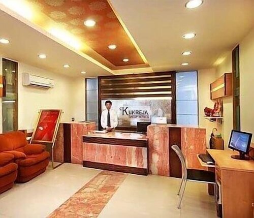Гостиница Mandakini Plaza, Kanpur в Канпуре