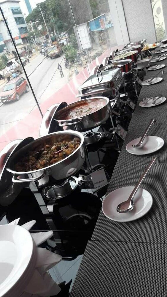 Фото Nest Inn Hotel