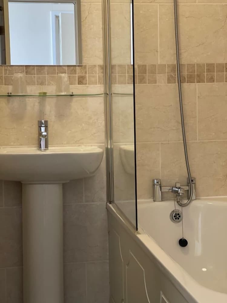 Фото The Craig-Y-Don Hotel