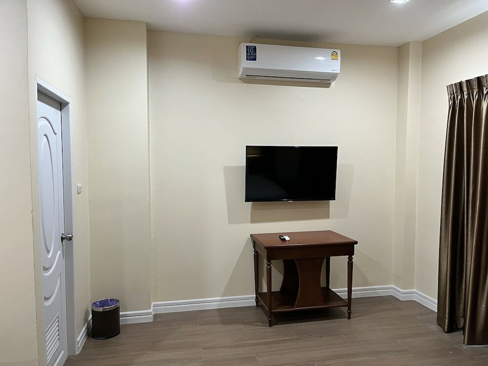 Фото Anwari Hotel