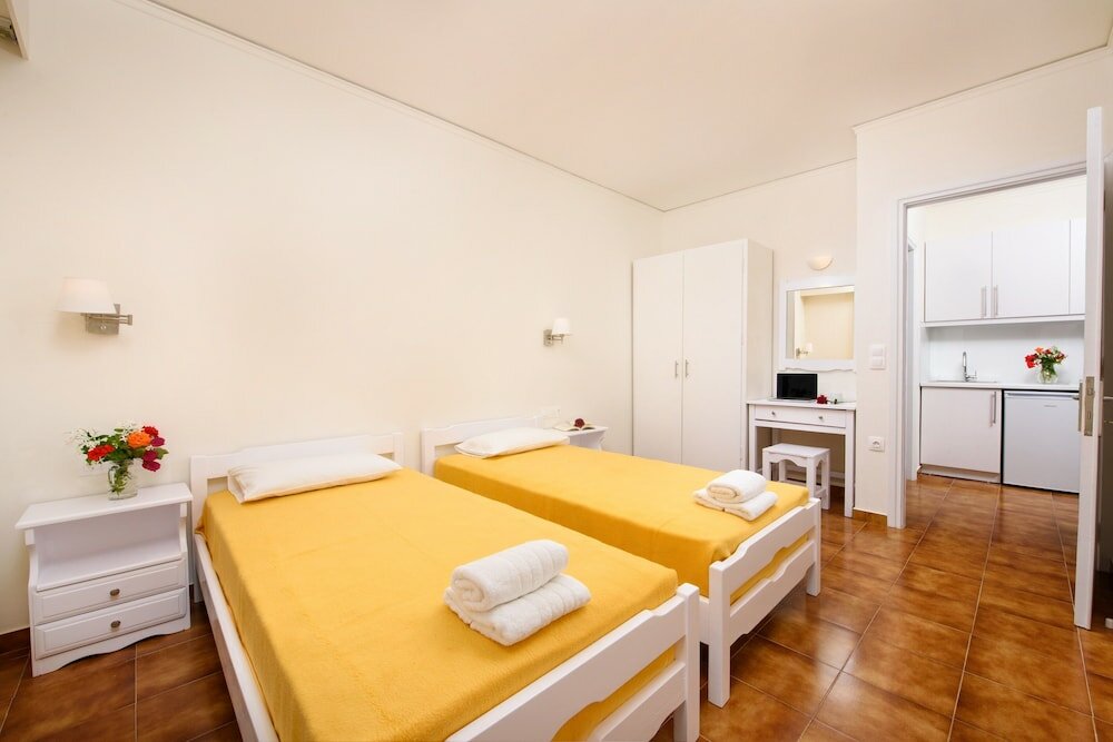 Фото Filoxenia Kirki apartments -Corfuescapes