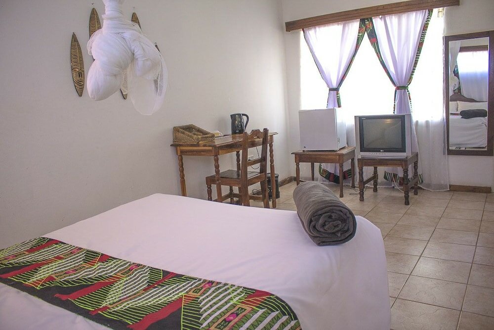 Фото Chanters Lodge, Livingstone