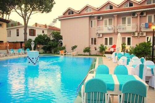Hotel Caria Royal