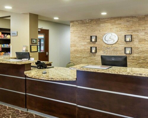 Гостиница Comfort Suites Cotulla near I-35