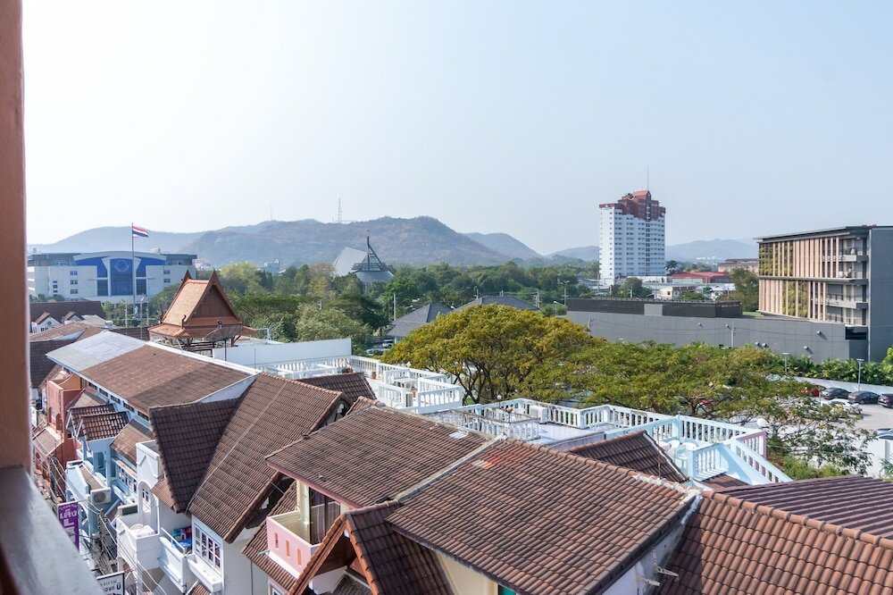 Фото Thipurai Beach Hotel