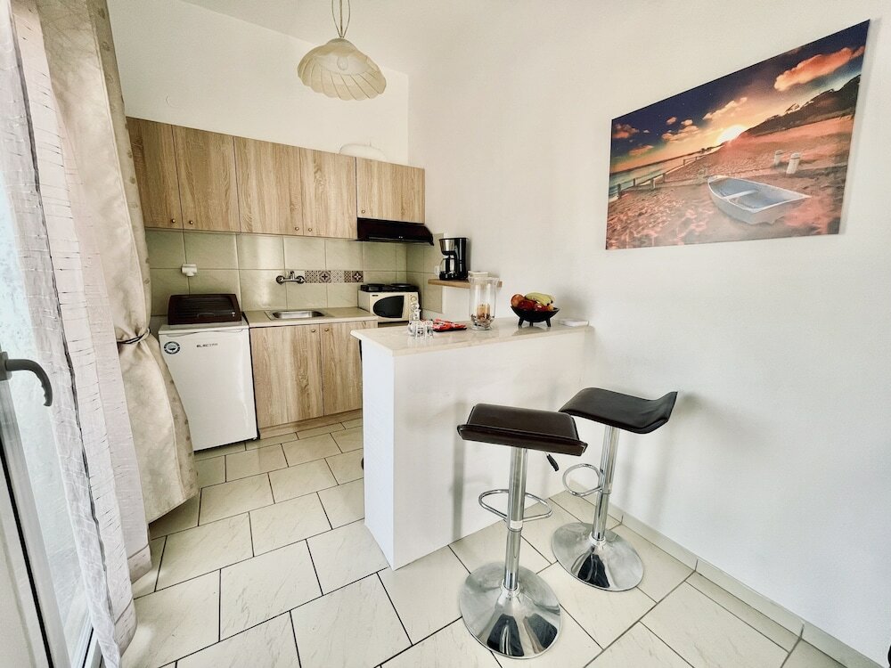 Фото Sea View Apts & Suites by Pachiplex