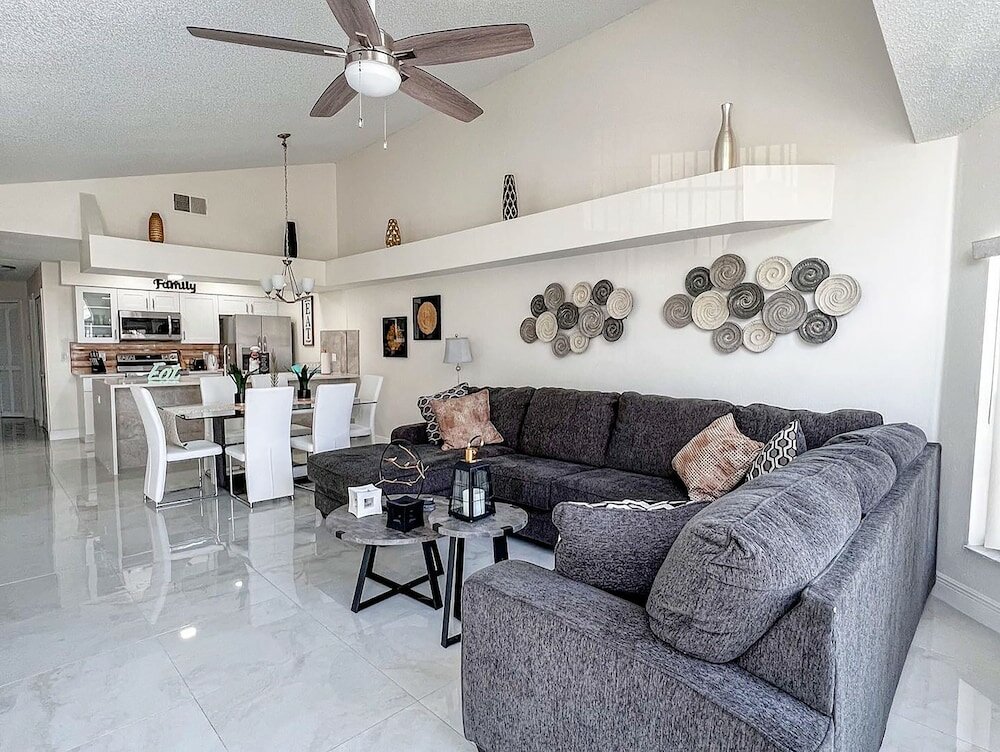 Фото Elegant & Luxury Apartment Close Disney