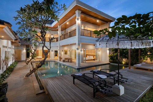 Villa Christie by Nakula