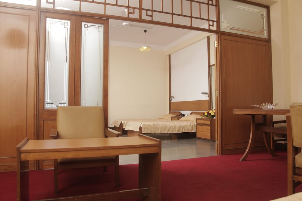 Фото Sea Green South Hotel