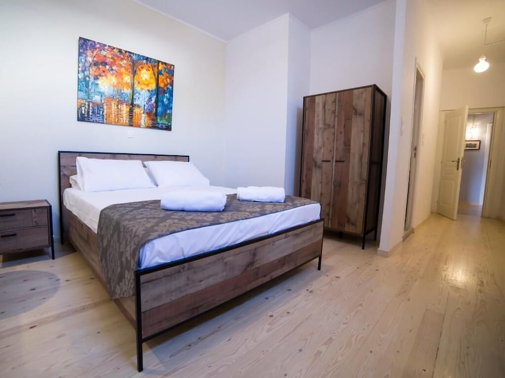 Фото One Three One