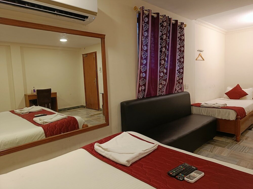 Фото Gt Grande Hotel-Near Us Consulate