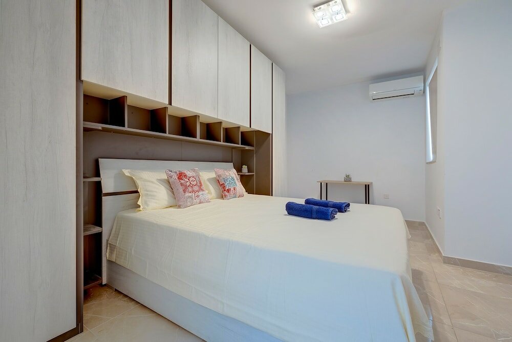 Фото Modern 2br Apartment in Central St Julian's