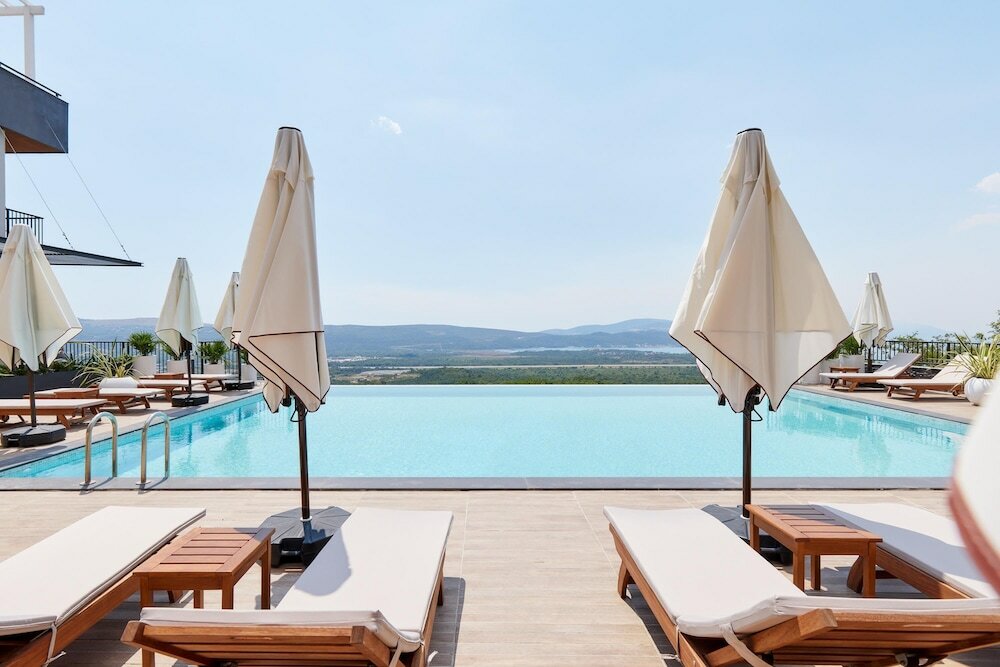 Фото Bayview Hills Luxury Residences