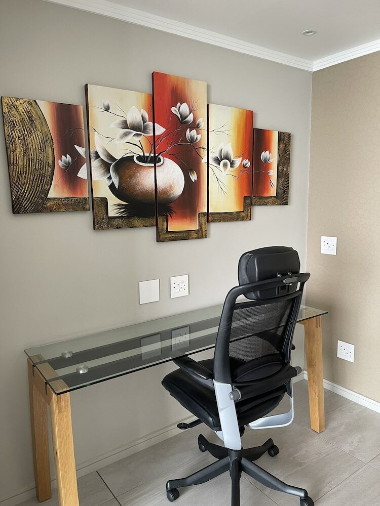 Фото Cgrsa Apartment Sandton