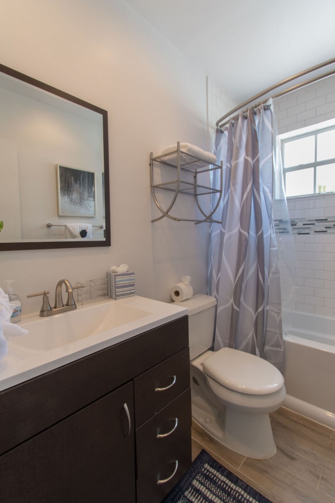 Фото Private Pool 3br New Modern Furniture