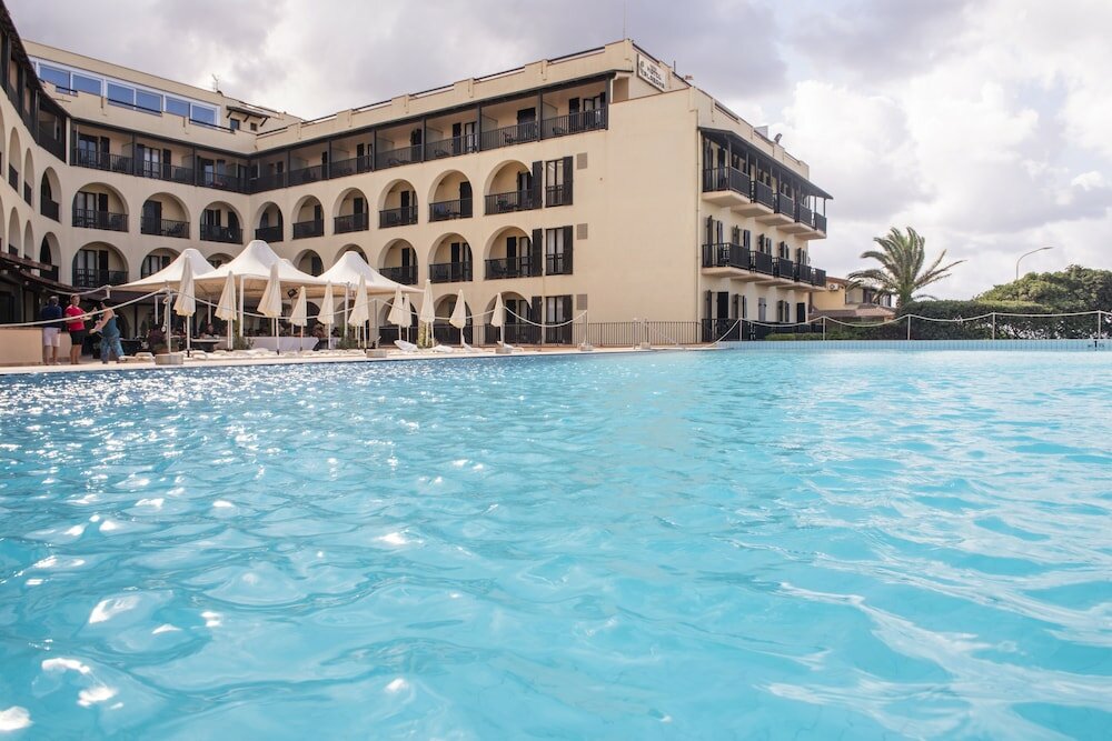 Фото Hotel Calabona