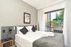 AnyLife Apeninos (São Paulo, Sao Paulo, Rua Apeninos), hotel