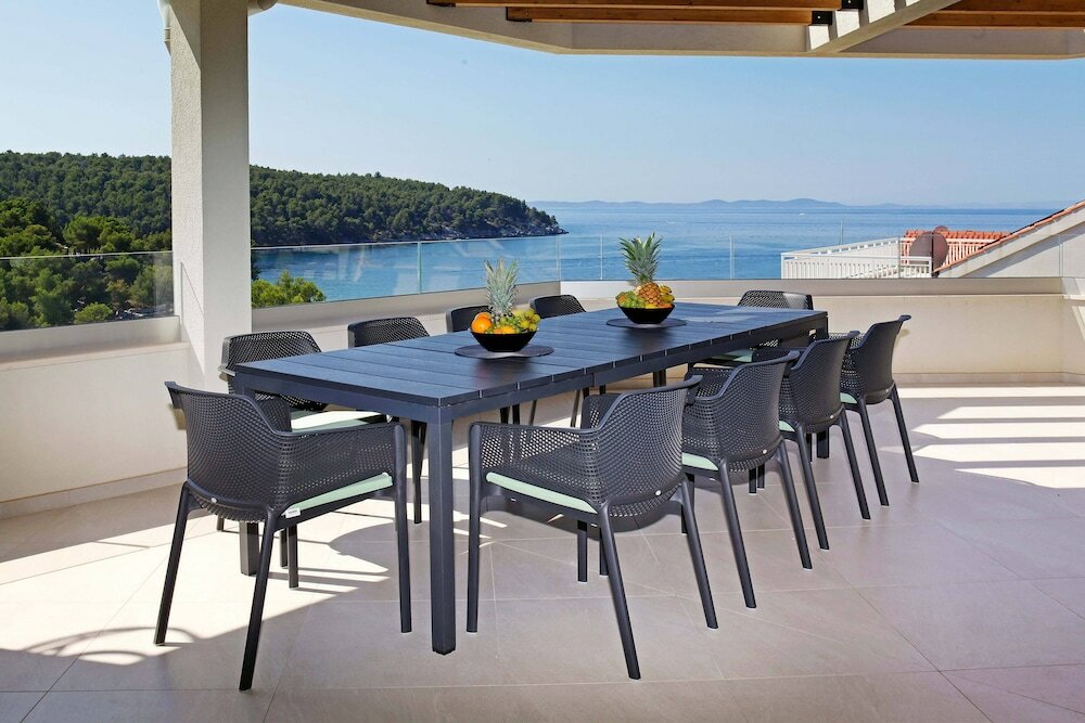 Фото Beachfront villa Senses for 12 in Milna