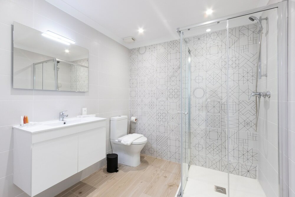 Фото G Hotel by Jl