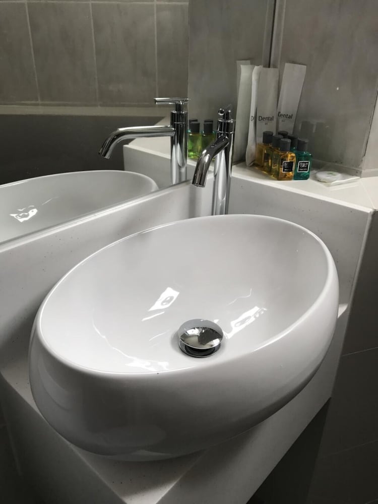 Фото L Hotel @ 51 Desker