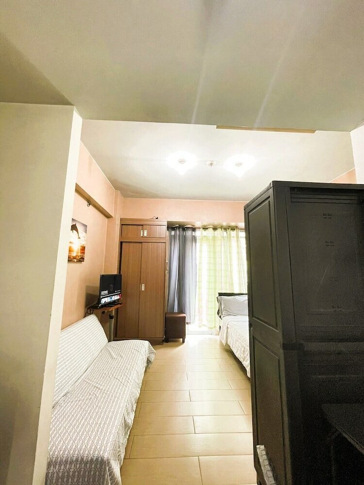 Фото Henry & Adiche Emperador Building