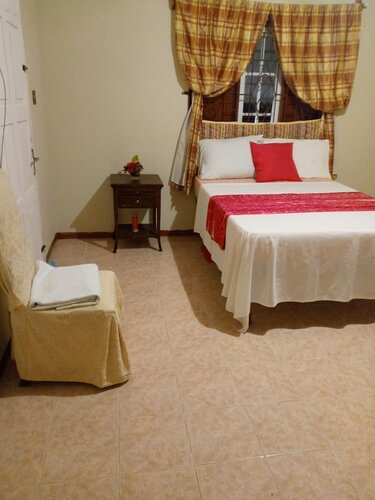 Гостиница Inviting 2-bed House in Fair Prospect