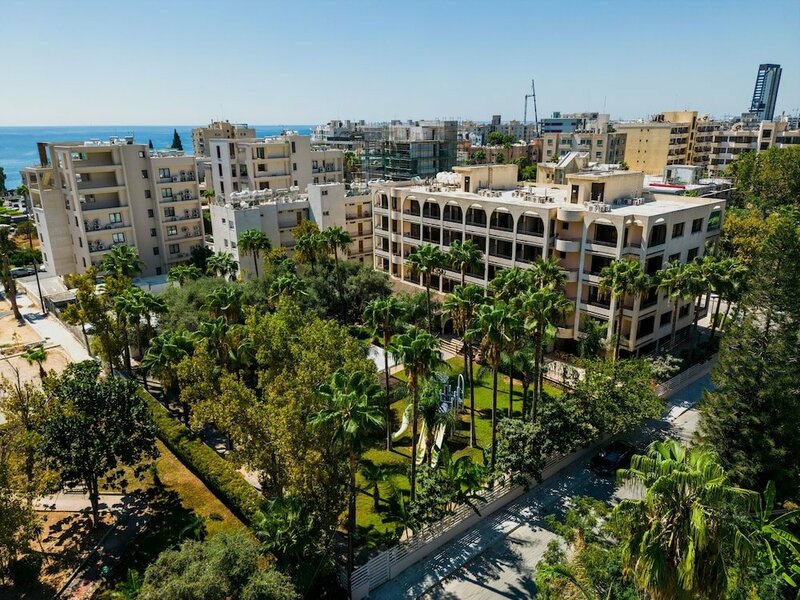 Гостиница 1 Bedroom Apartment With Balcony в Лимассоле