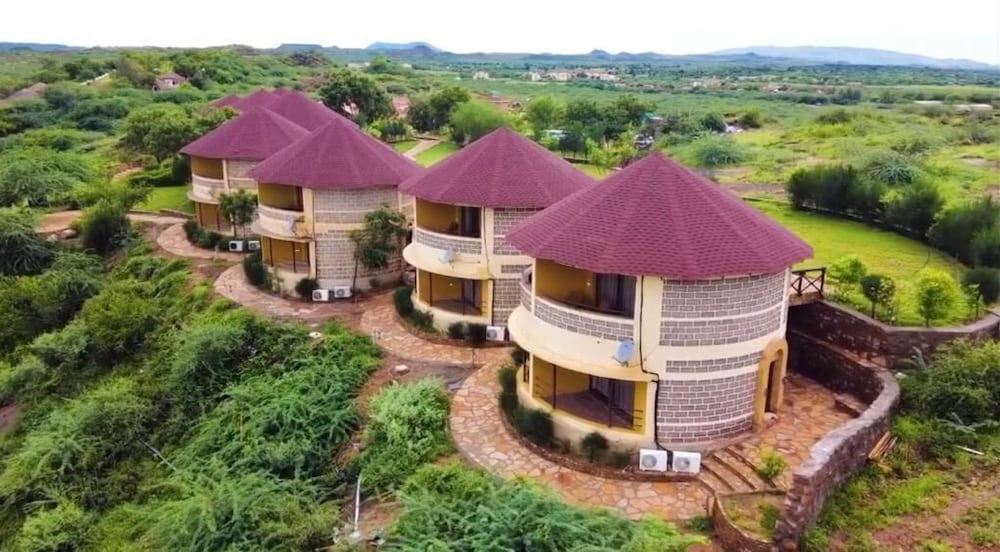 Фото отеля 2